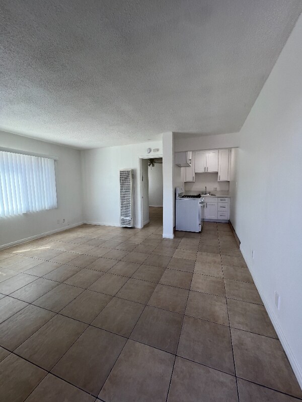 Foto del edificio - 1134 N East St