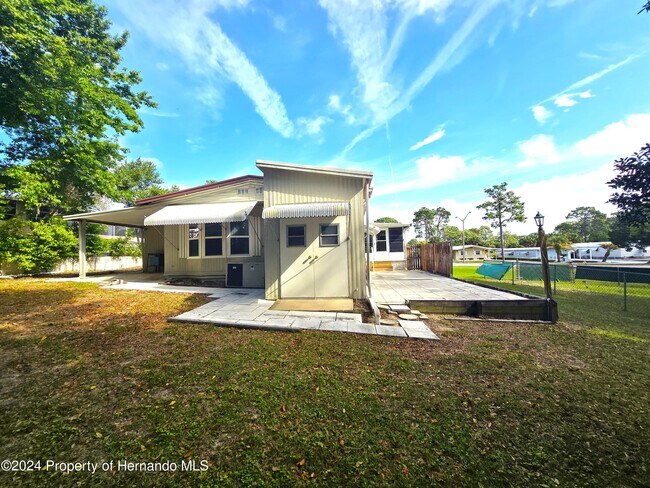 Building Photo - 14478 Brookridge Blvd