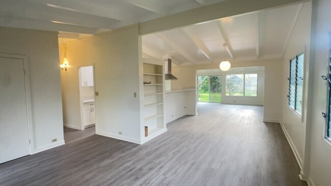 Building Photo - NEWLY RENOVATED-Single Family Home in Kailua- 3 Bedroom, 2 Bath, Carport and Big Yard!