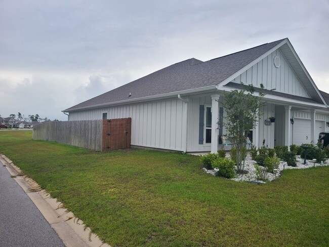 Foto del edificio - 317 Highbrook Rd