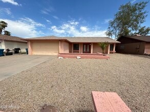 Building Photo - 4014 W Christy Dr
