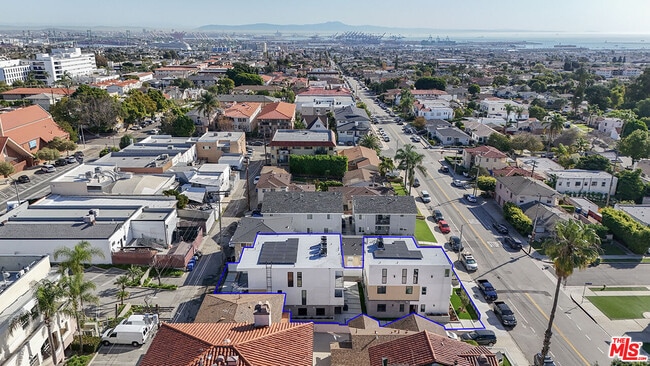 Foto del edificio - 1430 W 9th St