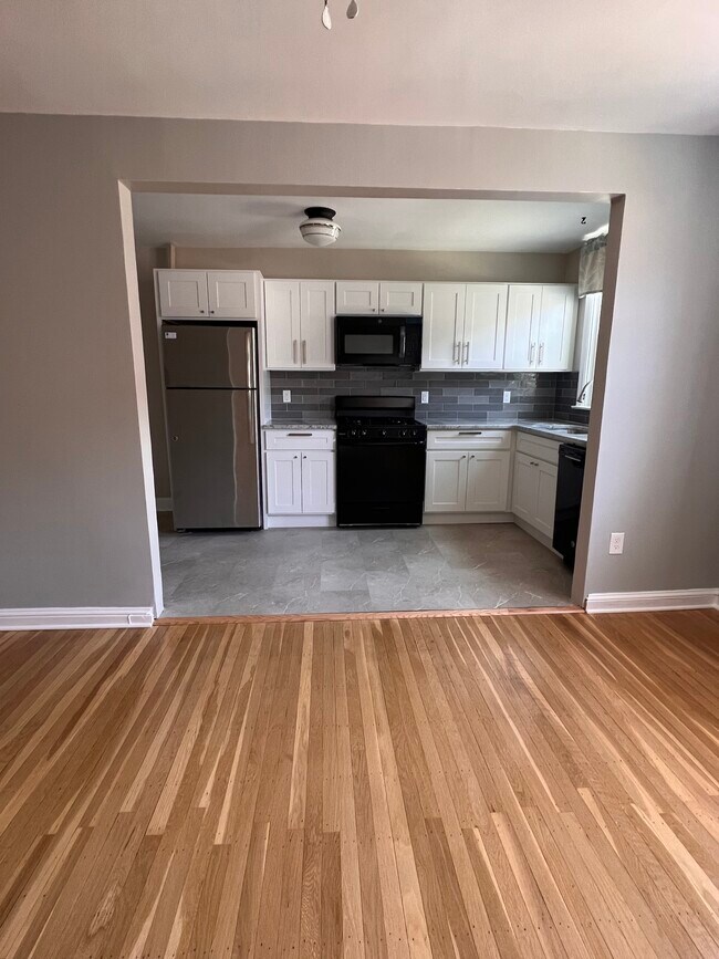 Foto del edificio - 732 Windermere Ave