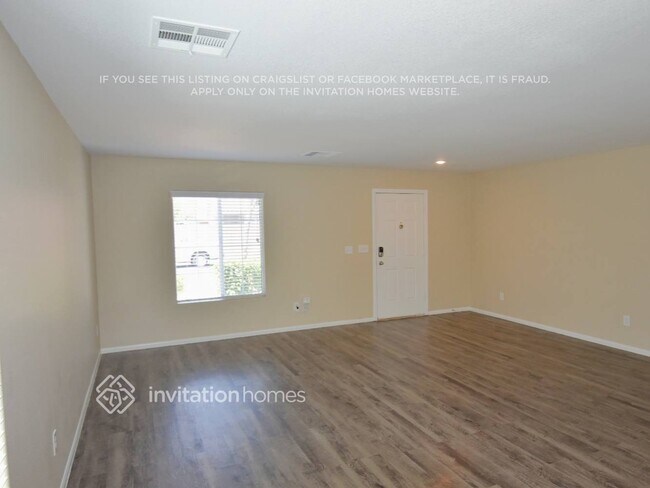 Foto del edificio - 4933 Elkin Creek Ave