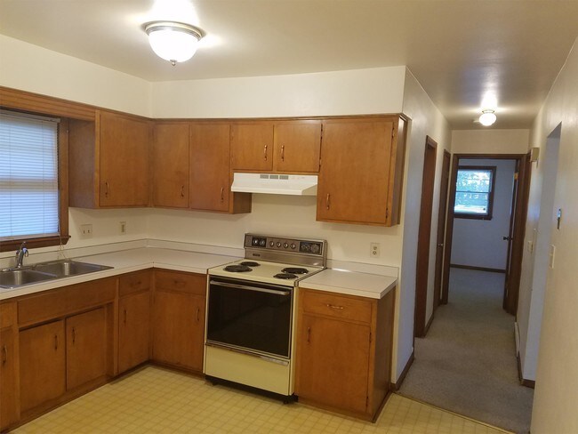 Building Photo - 1207 Orchard Dr