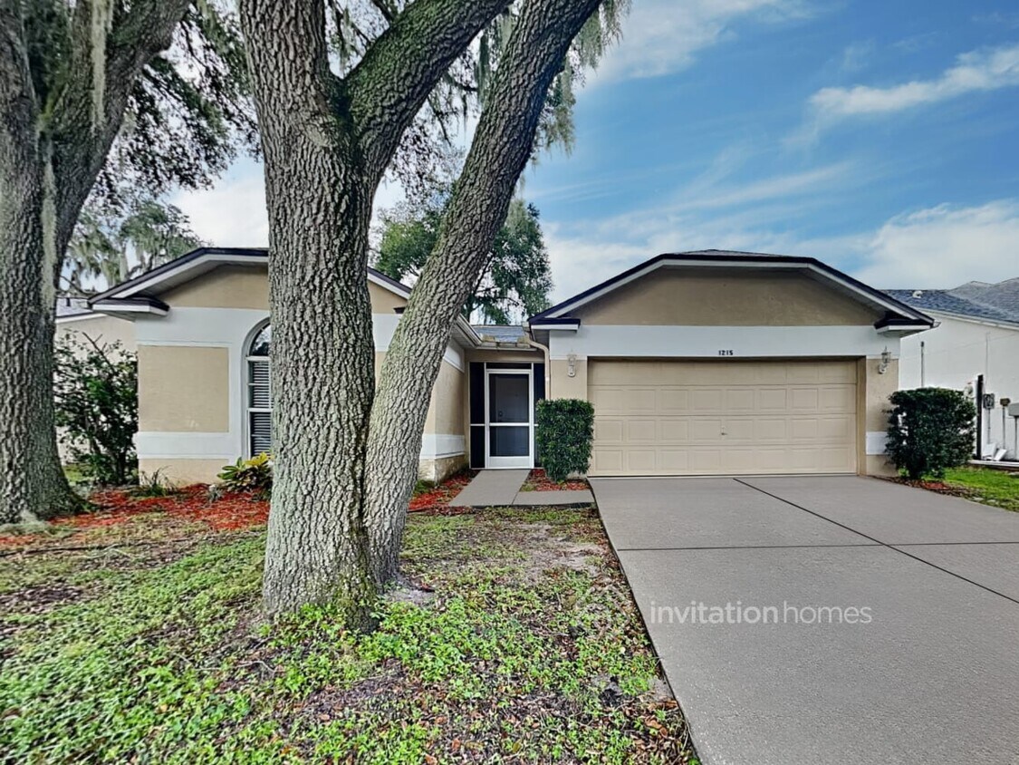 Foto principal - 1215 Tiger Wood Ct