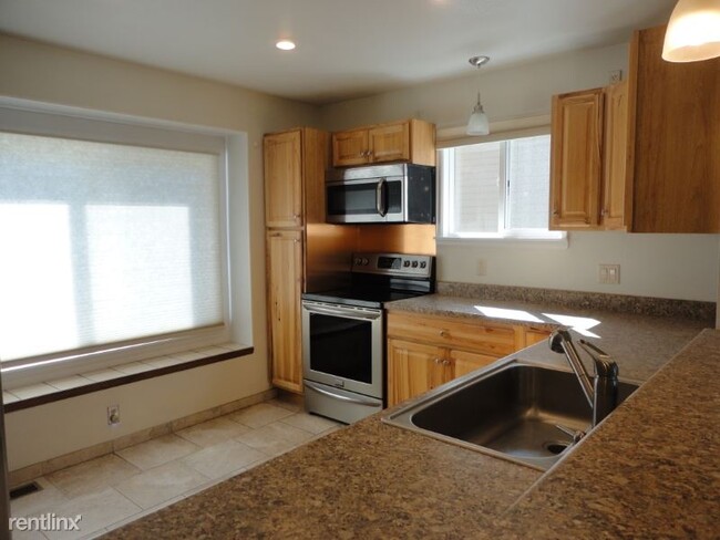 Foto del edificio - 3 br, 2.5 bath House - 1 Near 64th Ward Rd