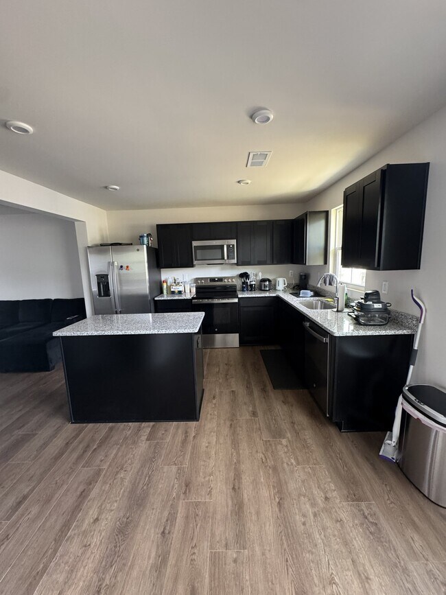 Building Photo - 6038 Carrick Bnd Ct