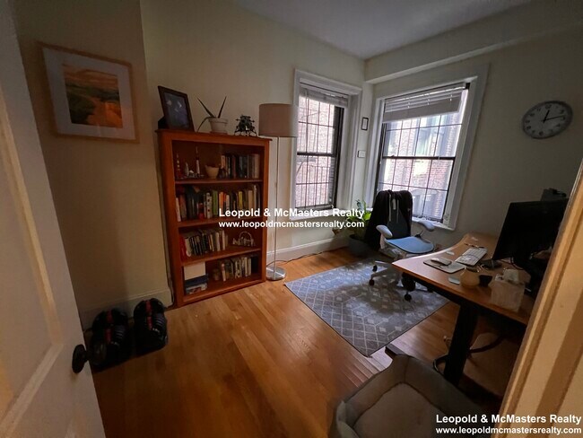 Foto del edificio - 89 West Cedar St