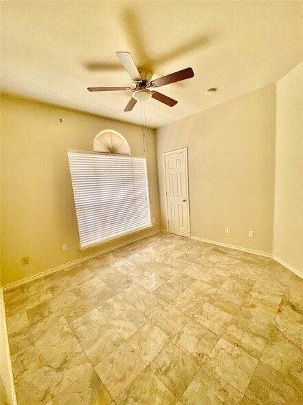 Building Photo - 8004 Case Dr