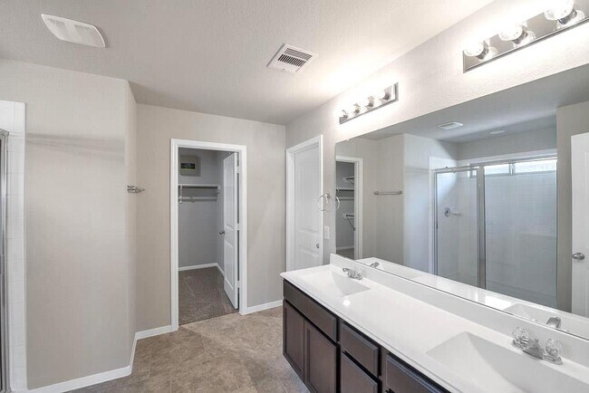 Foto del edificio - 29314 Dunns Creek Ct