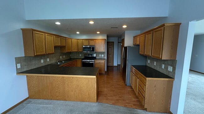 Building Photo - 2472/2474 Millview