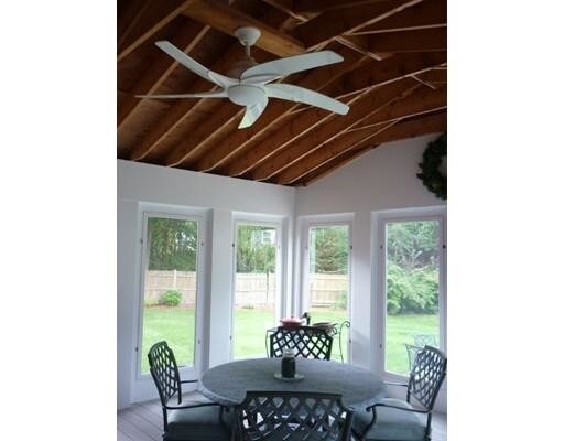 Foto del edificio - 6 Riverside Dr