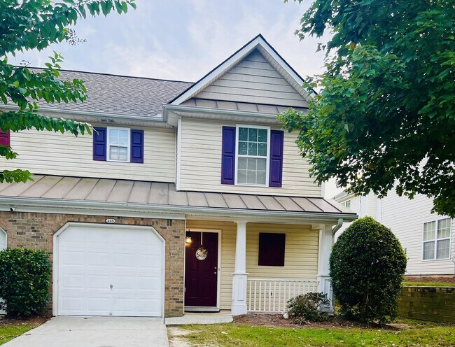 Foto del edificio - 245 Darbys Crossing Ct