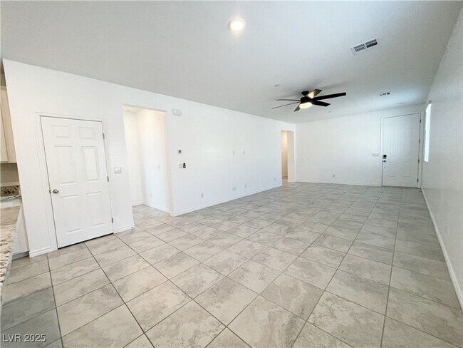 Building Photo - 3762 Neblina Dr