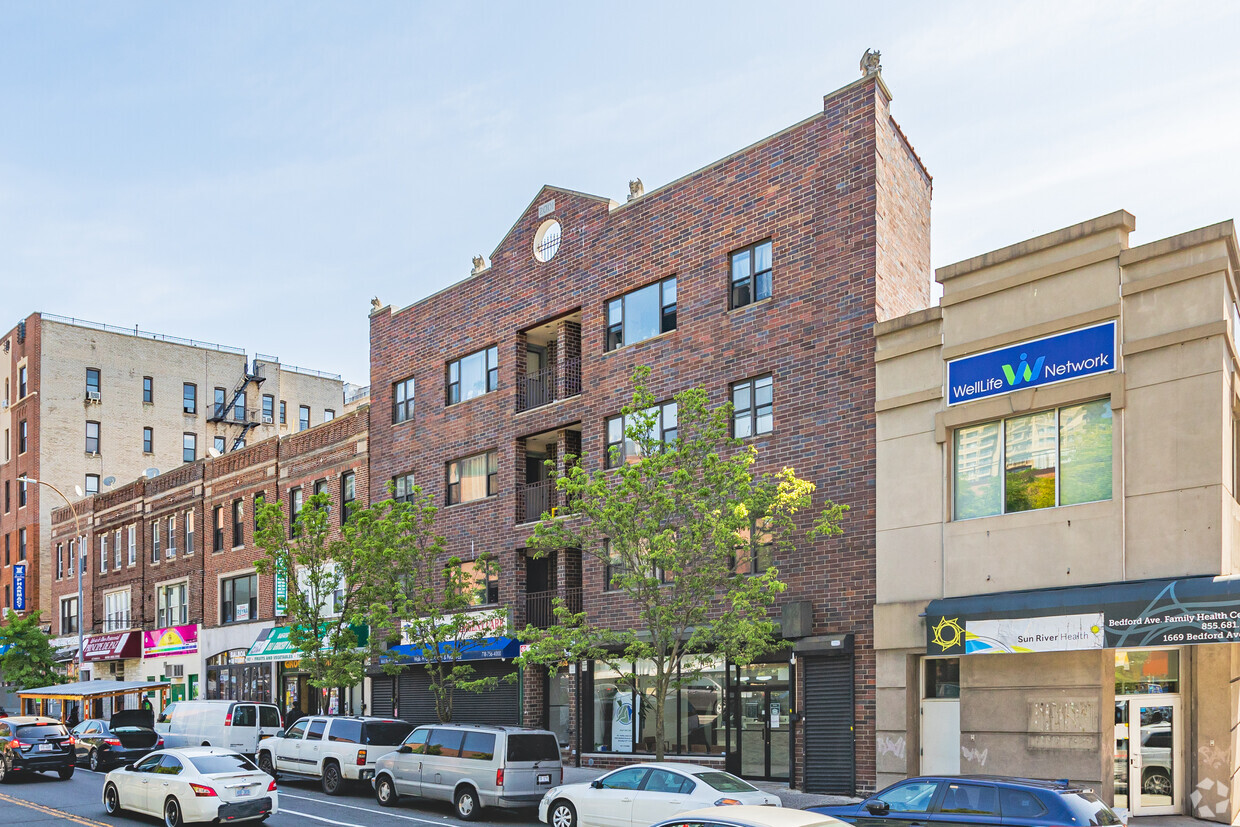 Foto del edificio - 1665 Bedford Ave