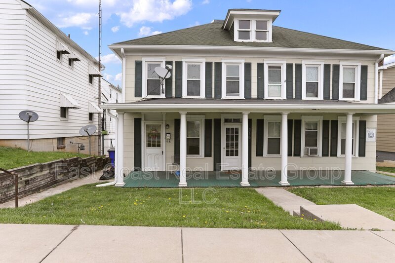 Primary Photo - 218 W Wilson Blvd