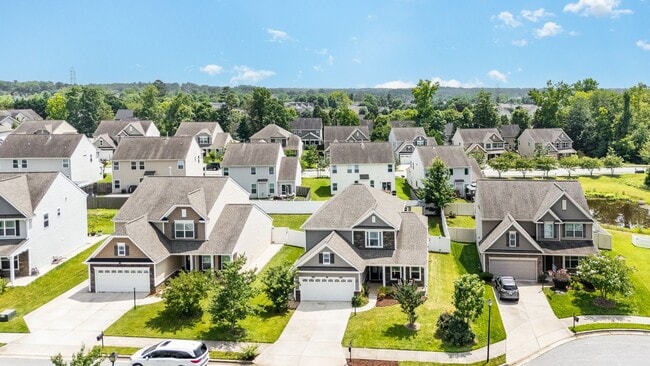 Photo - Beautiful 4/3 in High Point House