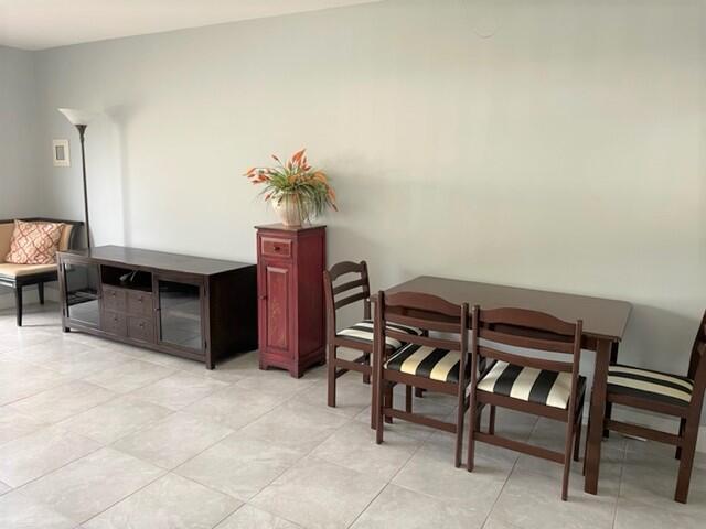 Foto del edificio - 4 Ventnor Dr