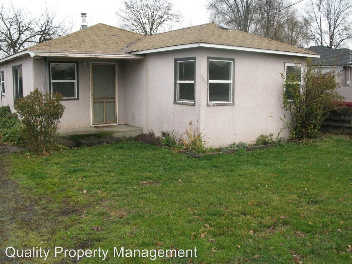 Foto principal - 854-854 1/2 Stewart Ave