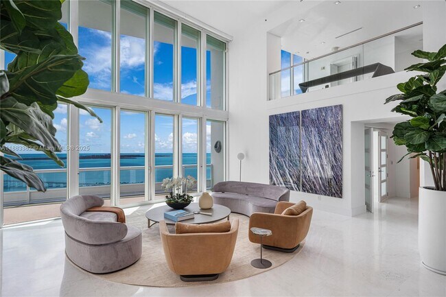 Foto del edificio - 1643 Brickell Ave