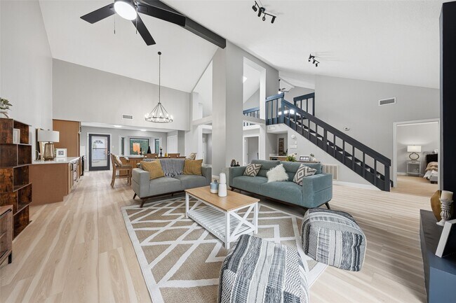Building Photo - 2026 Ashford Hollow Ln