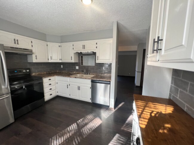Foto del edificio - 11522 E 75th St