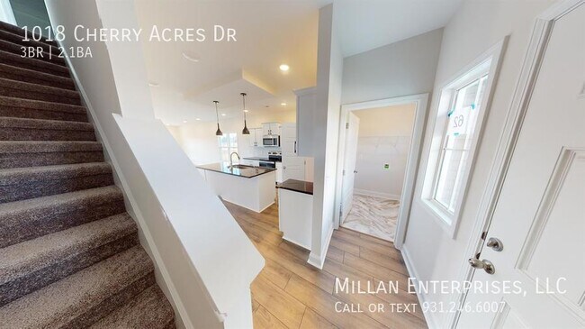 Foto del edificio - 1018 Cherry Acres Dr