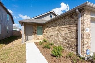Building Photo - 137 Star Packer Ln