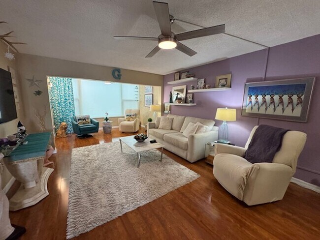 Foto del edificio - One Bedroom One Bath Seven Lakes Condo