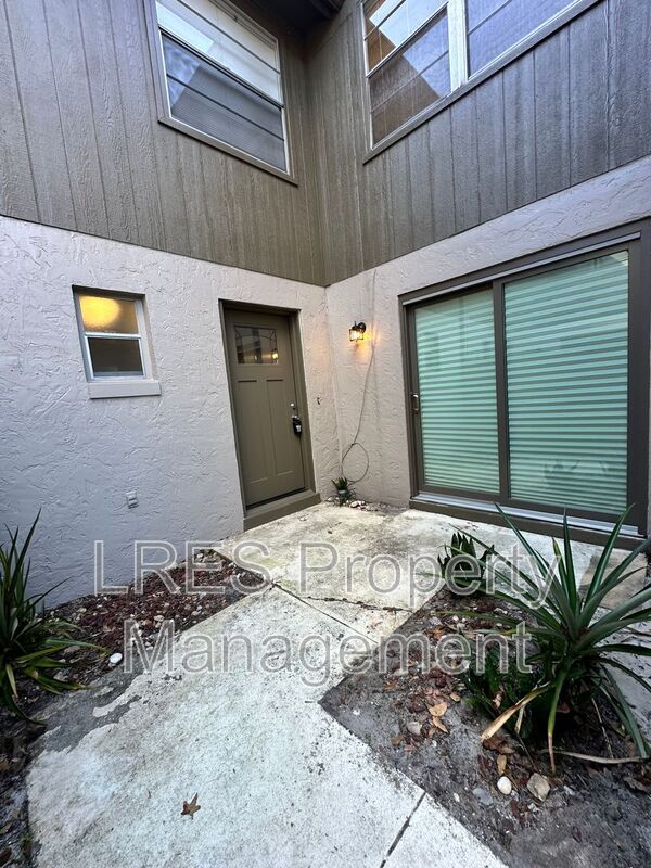 Building Photo - 106 Eastwind Ln