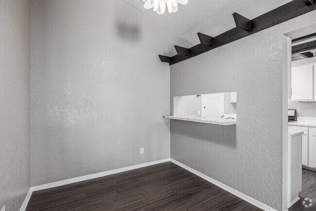 2 habitaciones, 2 baños - 1225 pies cuadrados - Comedor. - Belle Isle Terrace