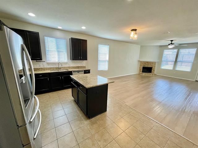 Foto del edificio - 3011 Whispering Pine Blvd