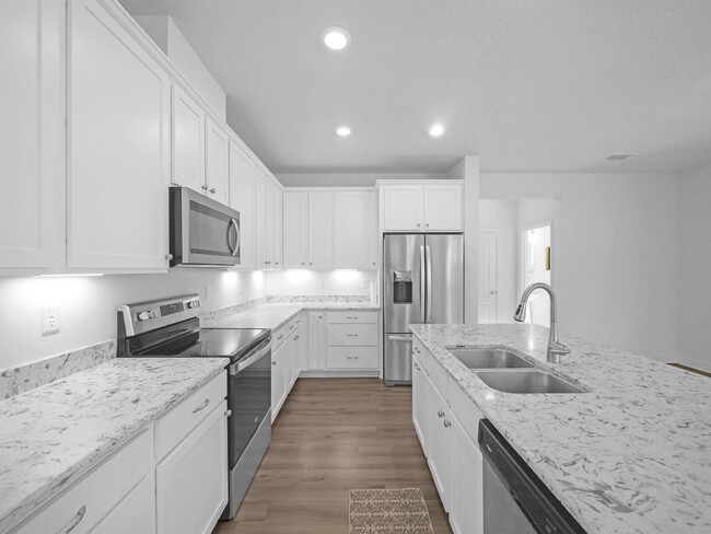 Building Photo - For Rent: Stunning 4-Bedroom Home in St. A...