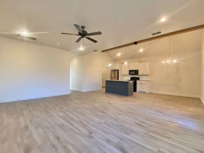 Building Photo - 1602 102nd St