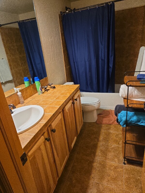 Foto del edificio - 124 Fairway Ln