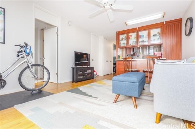 Building Photo - 780 Amana St