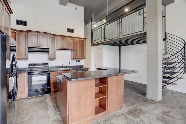 Foto del edificio - 915 N San Jacinto St