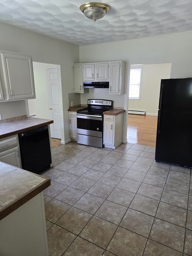 52 Walnut St Unit 52 Walnut St. Johnston RI, Johnston, RI 02919 ...