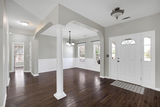 Foto del edificio - 1411 Chadwick Shores Dr