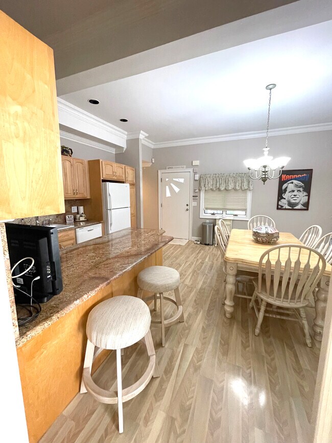 Kitchen/Dining Room - 63 Baycrest Ave