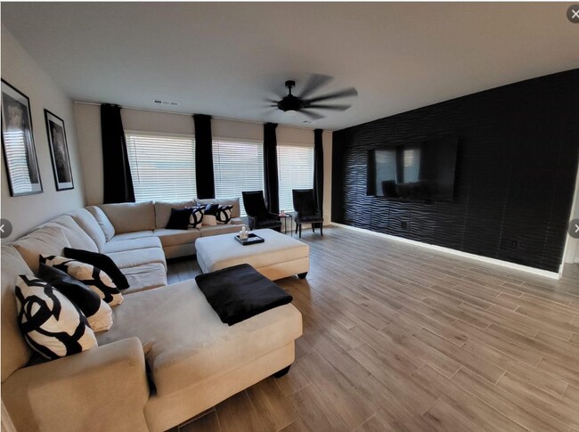 Foto del edificio - 1413 Lawnview Dr