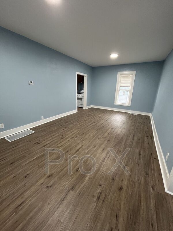 Foto del edificio - 113 W Forest St