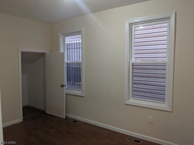 Foto del edificio - 650 S 19th St