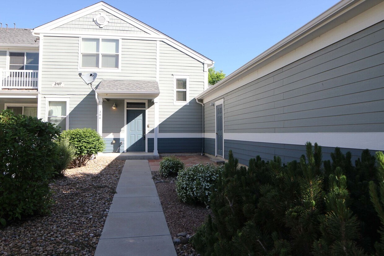 Photo - 2107 Grays Peak Dr (Loveland, CO)