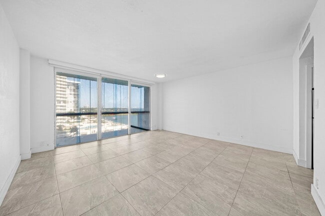 Photo - Bay Park Towers Apartments