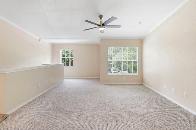 Foto del edificio - 3-Bed/2 Bath Gated Condo Fantastic Amenities!