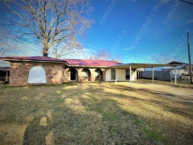 Building Photo - 3632 Old Brandon Rd