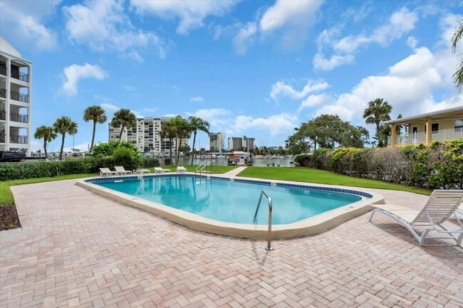 Foto del edificio - 9755 Harrell Ave