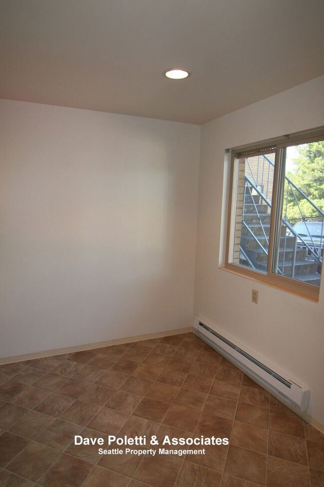 Foto del edificio - 6100 24th Ave NW